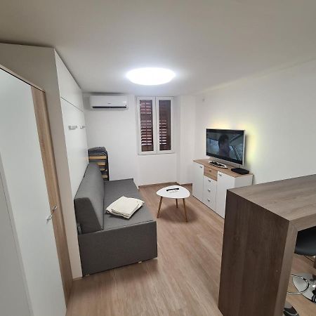 Appartement Apartma Sasko à Izola Extérieur photo